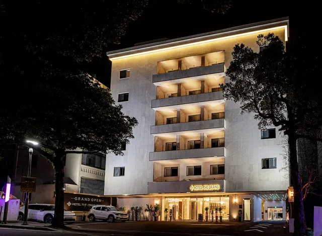 Hotel The Grang Seogwipo