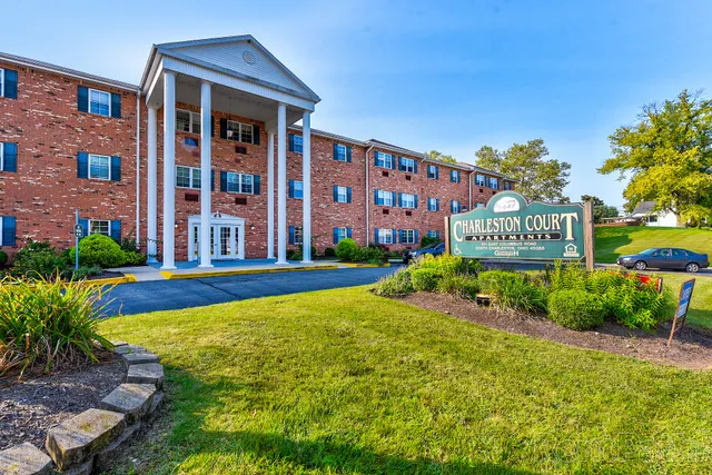 Charleston Court Apartments