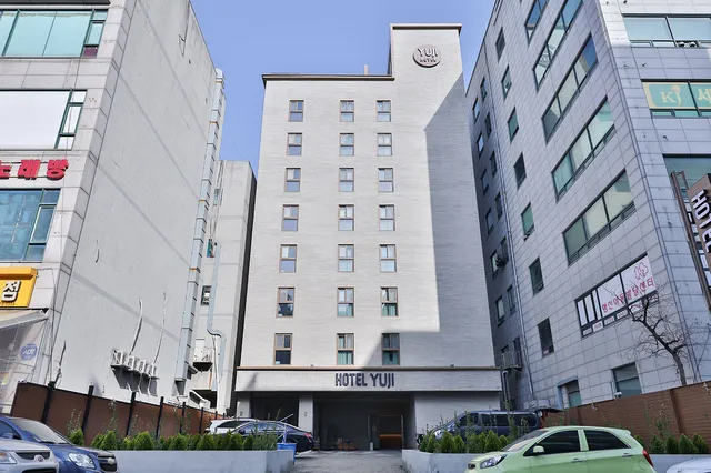 Yuji Hotel