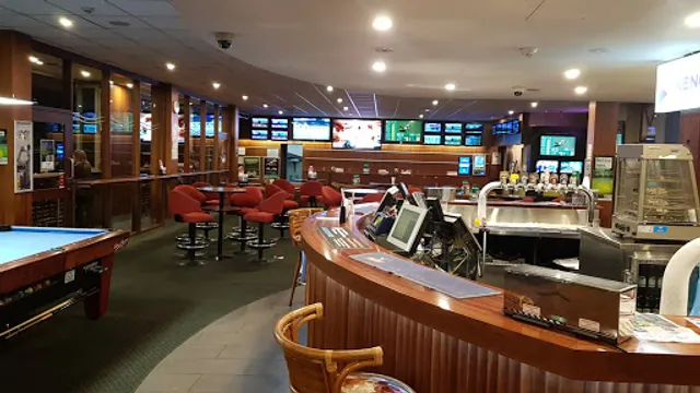 TAB Open Hearth Hotel, Warrawong