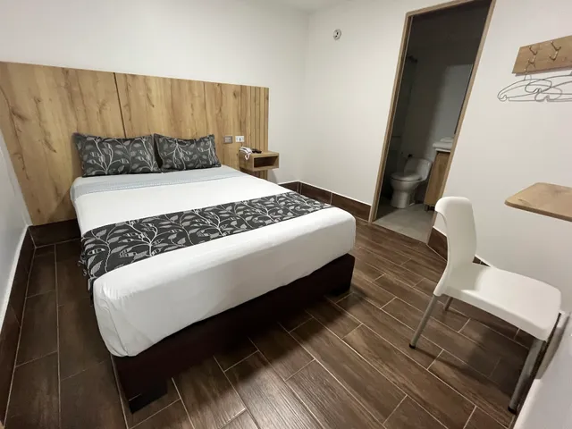 Hotel Ariston Embassy