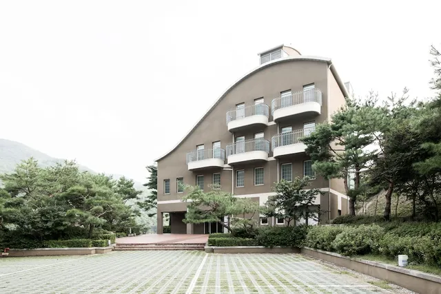 Hotel West of Canaan