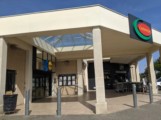 Marie Blachère SALON VITRIA