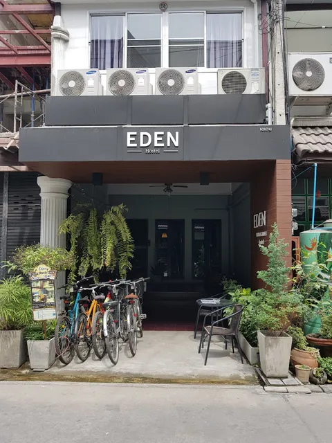EDEN Walking Street Hostel
