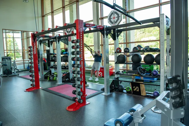 Island Health & Fitness