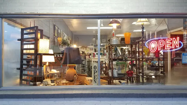 Top Drawer Flea Market