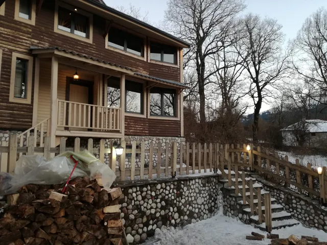 BETERNIK 1959 WOODEN HOTEL