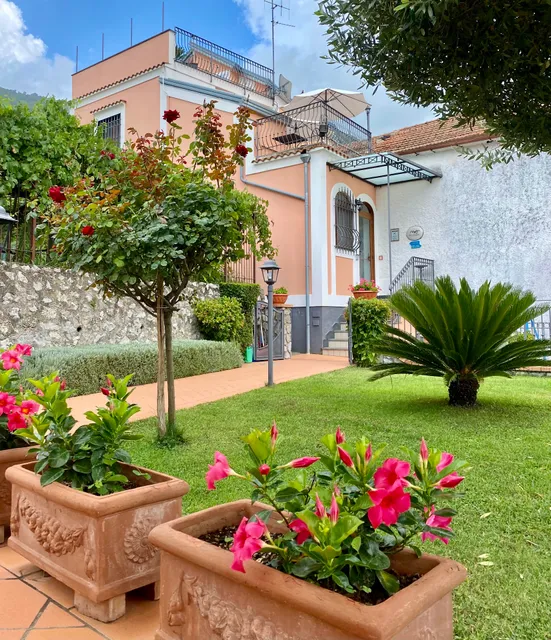 The House of Butterflies and Gulls