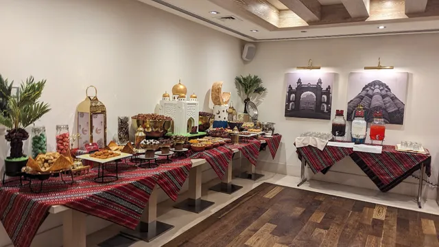 Purani Dilli Sheikh Zayed