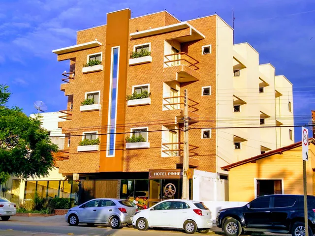 Hotel Pinheiro