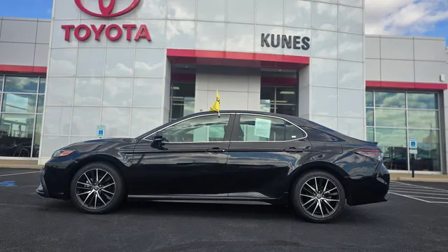 Kunes Toyota of Galesburg