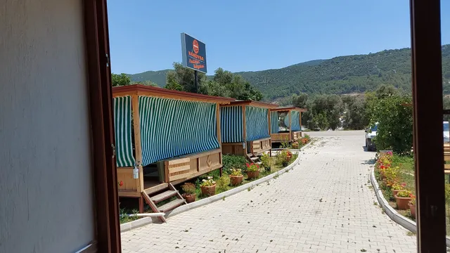 Kandyba Bungalow Restoran