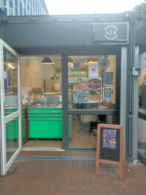 Noor Kitchen and Takeaway