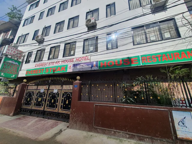 Everest Steak House