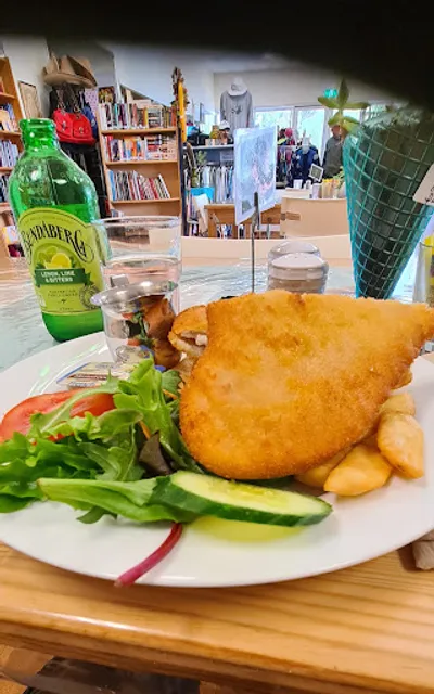 Pomegranate Place Café and Op Shop