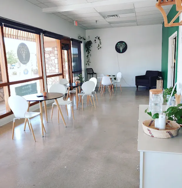 Farm 2 Farmacy - Juice, Smoothies and Plant-based Coffee Shop