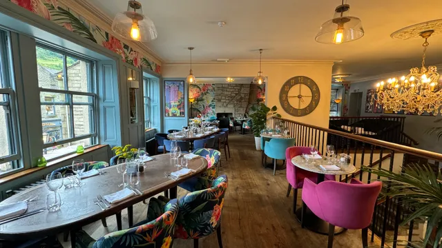 Old Gate Bar & Restaurant