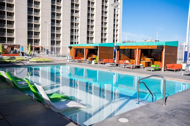 Plaza Hotel & Casino