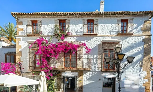 The Old House Marbella Hotel