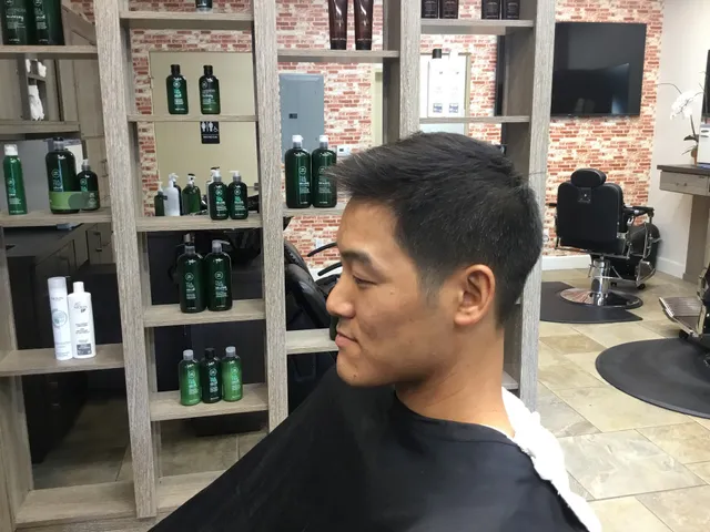V&M Barbershop