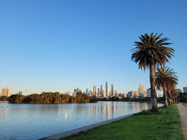 Albert Park Lake