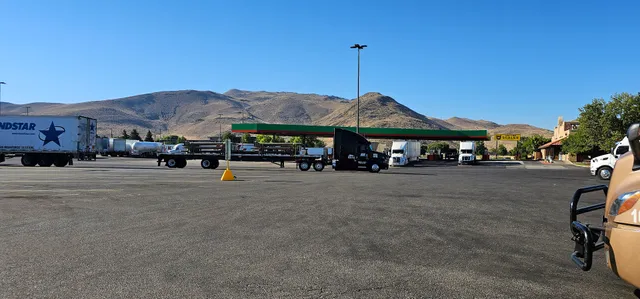 Exit 21: Petro Shopping Center