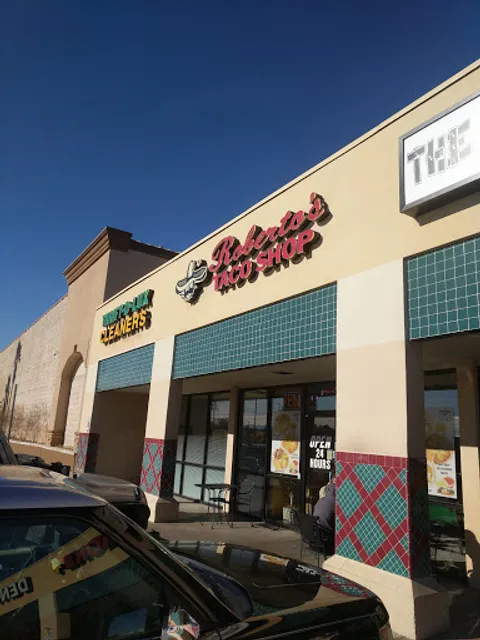 Roberto's Taco Shop