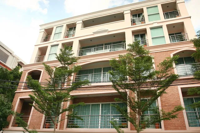 Mirth Sathorn Boutique Hotel