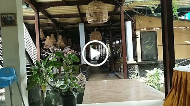 Warung Apung Rahmawati