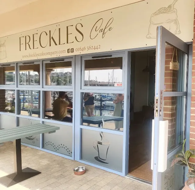 Freckles Cafe