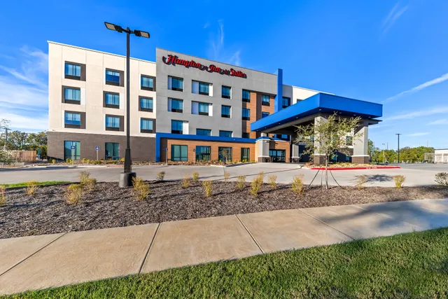 Hampton Inn & Suites Sherman