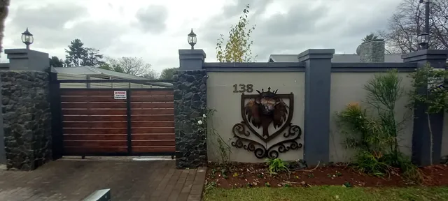 THE ROYAL PRIME GUEST LODGE