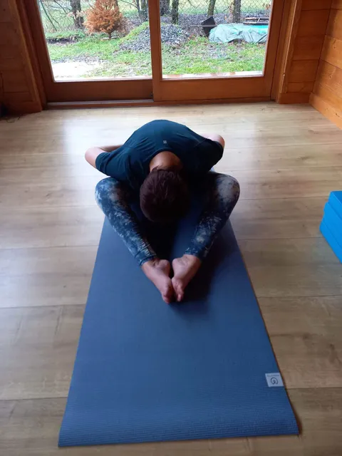 Simply YOGA