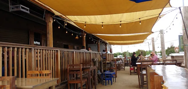 La Cheve Bakery and Brews