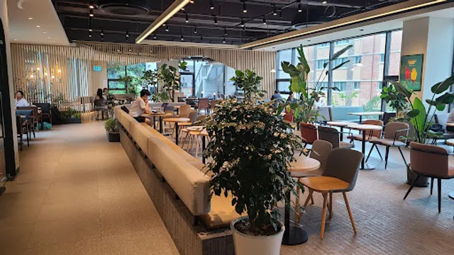 할리스 고양향동점