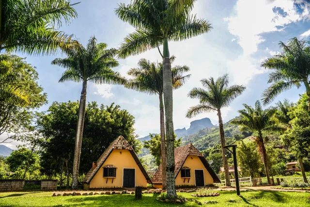 Villa das Palmeiras Chalés & Camping