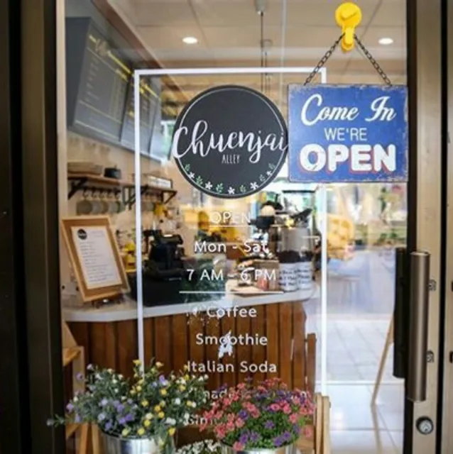 Chuenjai Alley Cafe