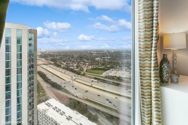 Allure Hermann Park at Med Center