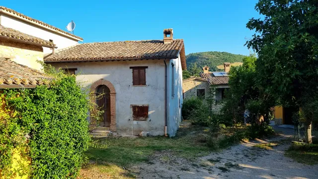 La Sorgente Del Sole