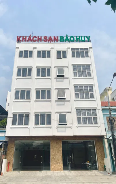 Khách sạn Bảo Huy