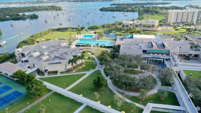 Florida International University Biscayne Bay Campus