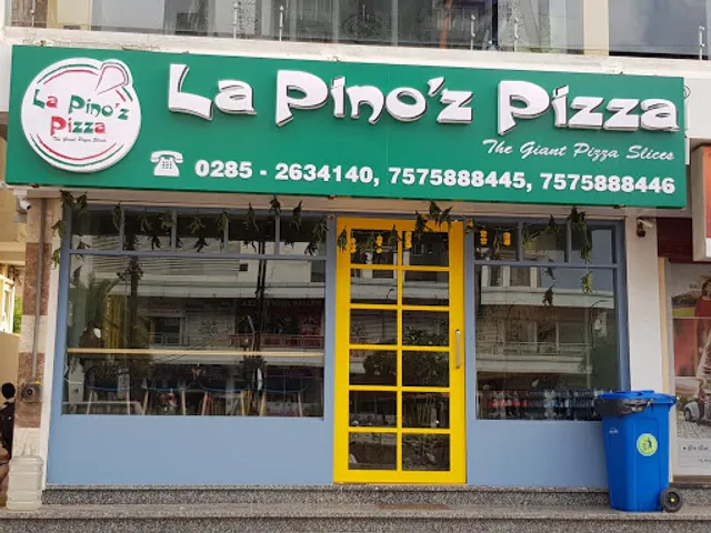 La Pino'z Pizza Junagadh