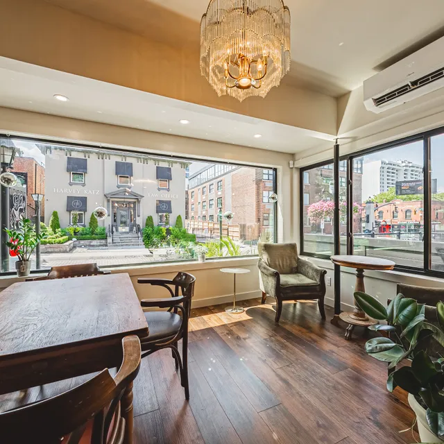 Selo Cafe + Wine Bar