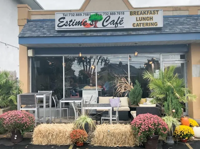 Estime's Cafe