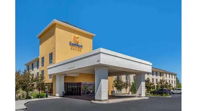 Comfort Suites Fernley