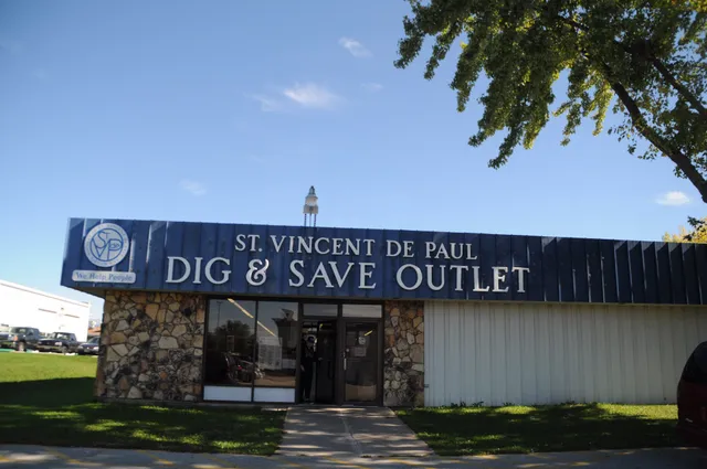 St Vincent de Paul Green Bay - Dig & Save Outlet
