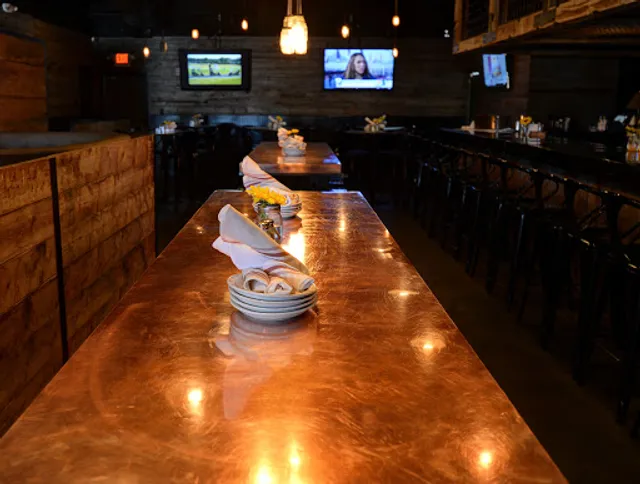 BOOTLEGGERS FOOD & DRINK