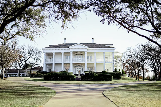 Lone Star Mansion