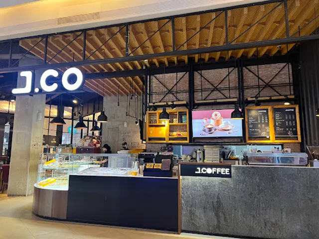 JCO COFFEE & DONUTS TRANS STUDIO MAKASSAR