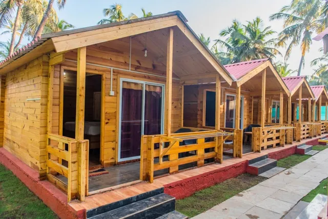 OYO Flagship 90896 Ace Holiday Inn